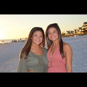 Meet your Posher, Caitlyn